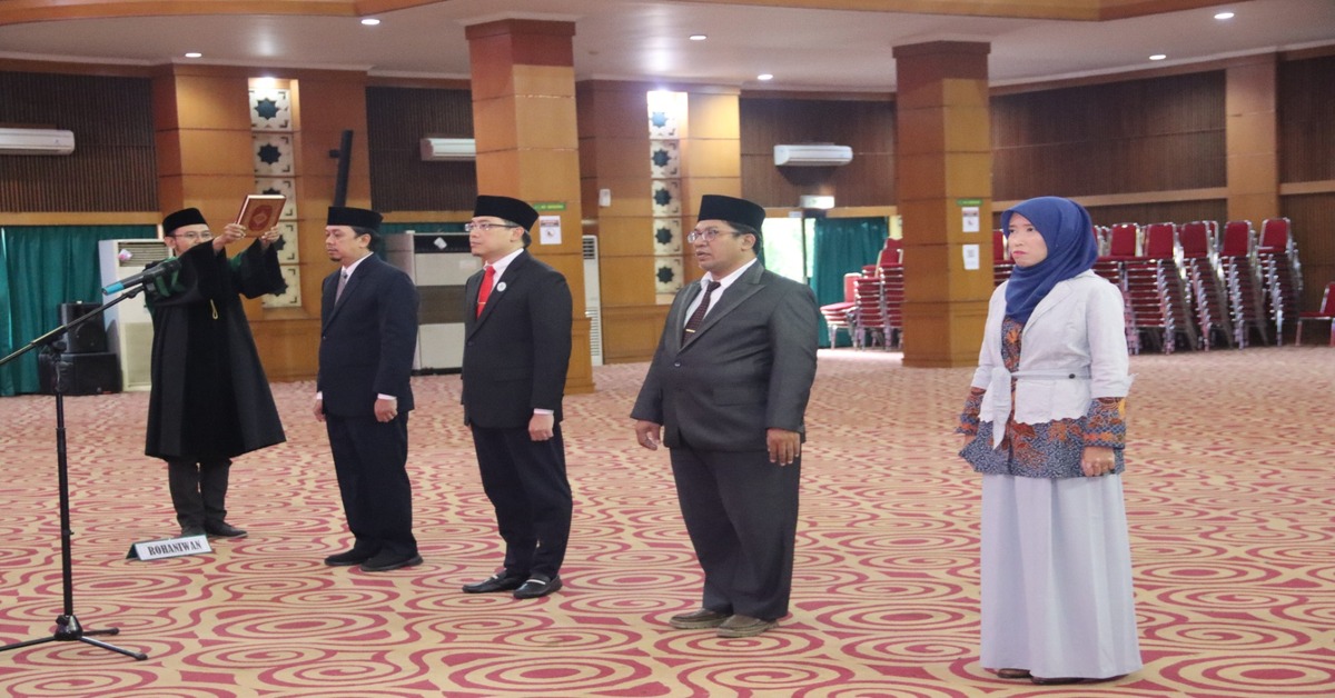 Rektor Lantik Dekan dan Wakil Dekan Definitif Periode 2023-2027