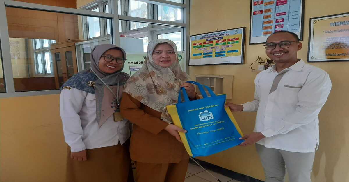 UIN Syarif Hidayatullah Sambangi SMAN 28 Cisauk 