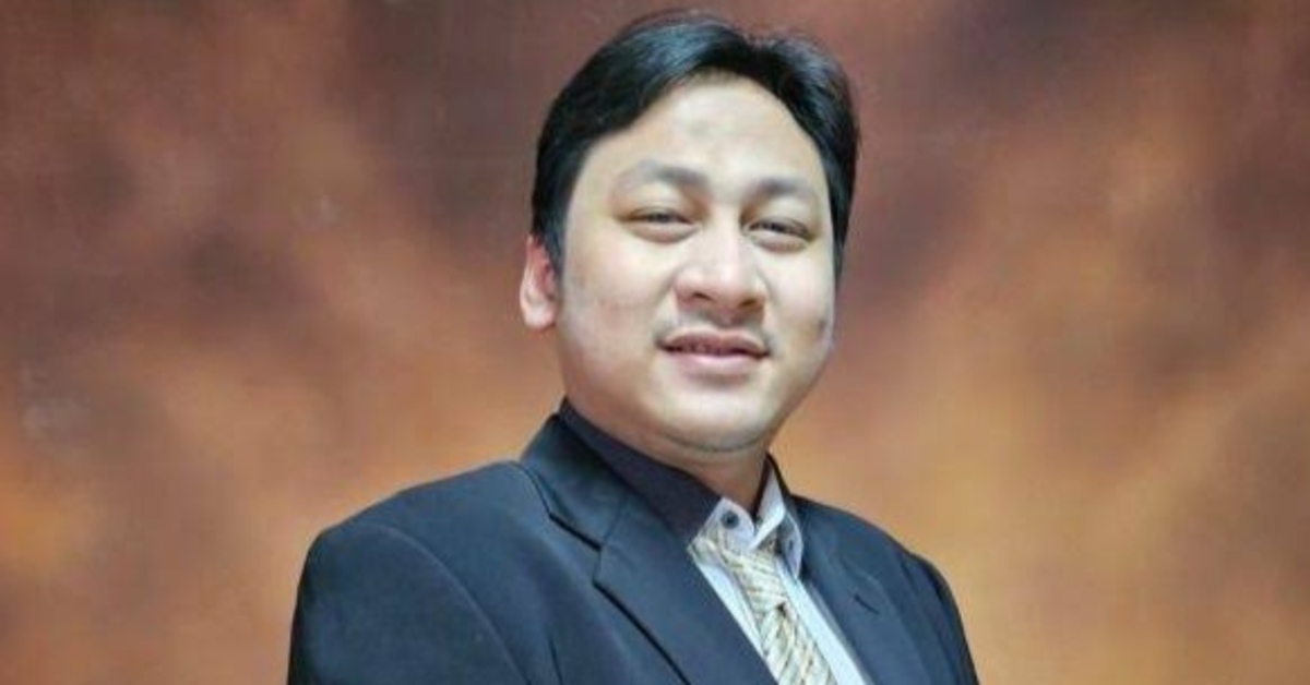 Guru Besar Hanya Nama